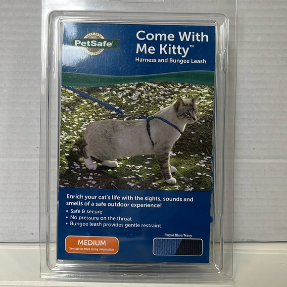 PetSafe Other - Cat harness and bungee leash size medium blue